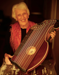 Ilse holding a Zither